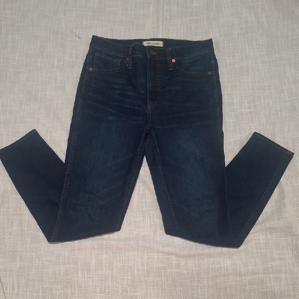 Madewell Women's. Dark Blue Straight Leg Jeans Size 28